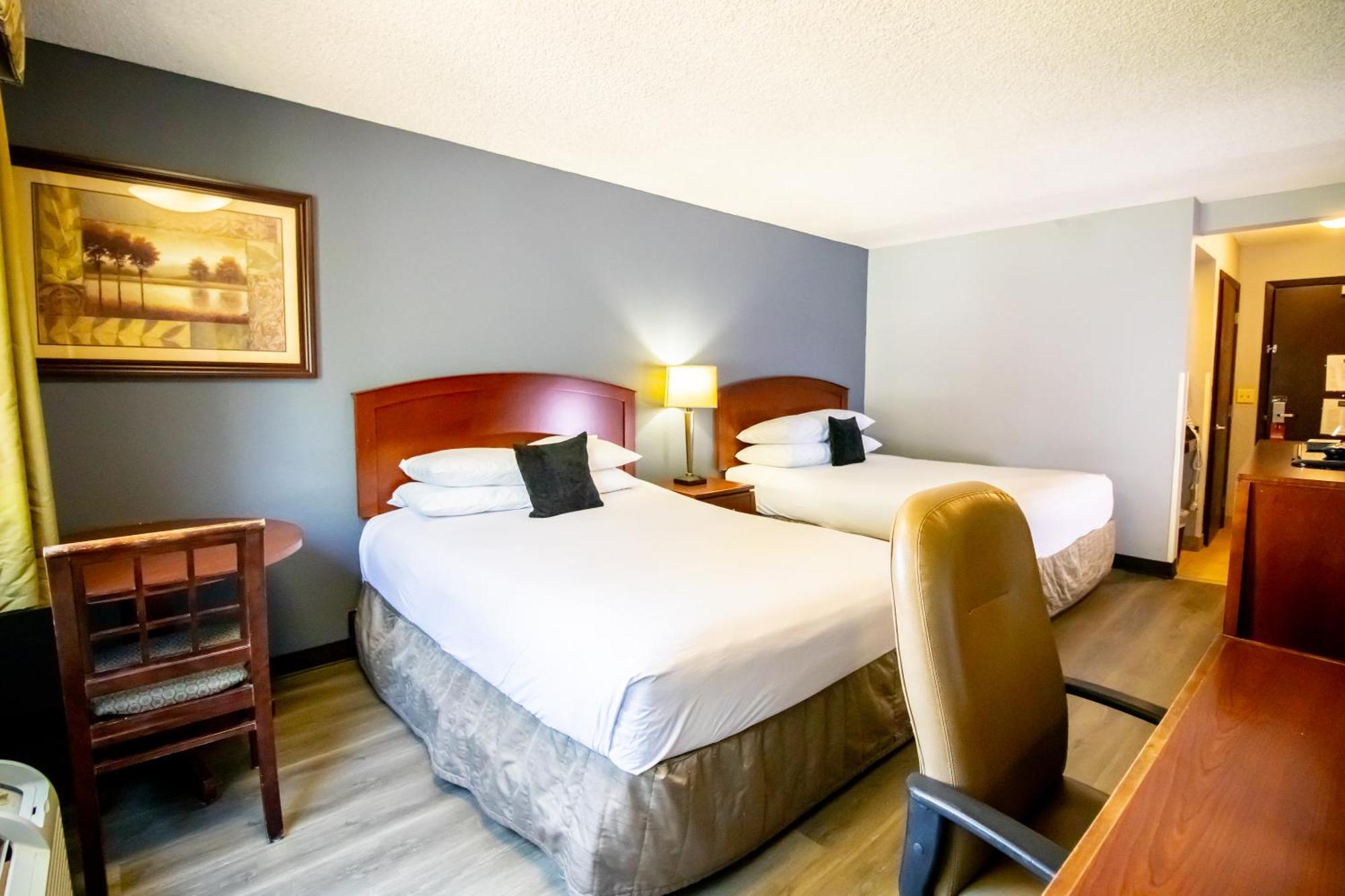 Red Lion Inn & Suites Ванкувер Экстерьер фото
