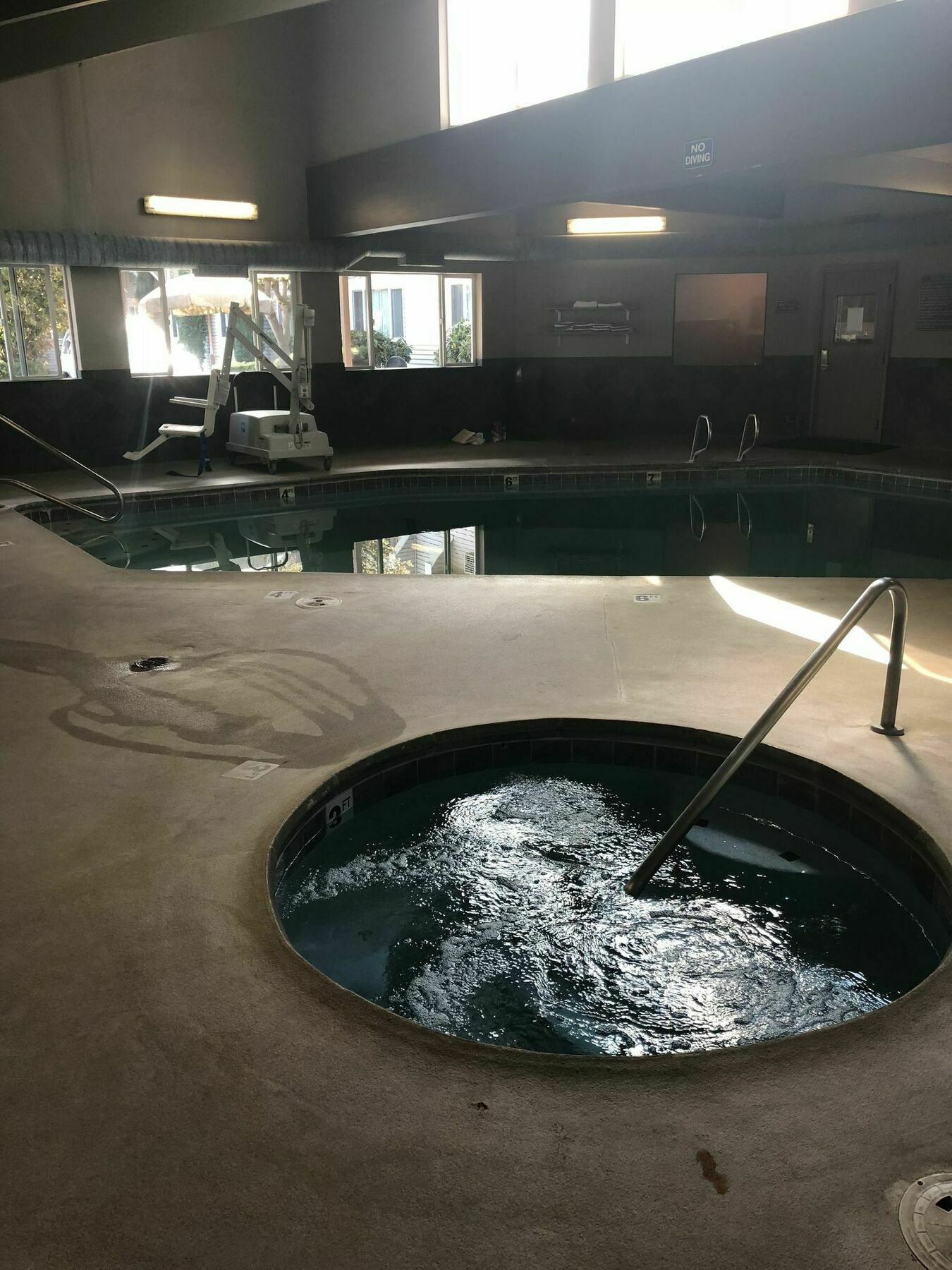 Red Lion Inn & Suites Ванкувер Экстерьер фото
